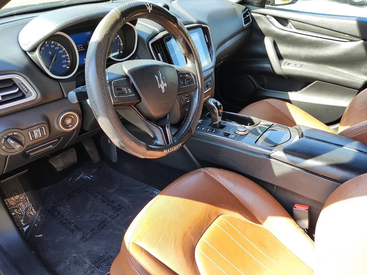 Used 2018 Maserati Ghibli RWD image 21