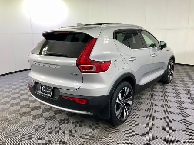 Certified 2023 Volvo XC40 B5 Plus w/ Climate Package image 6