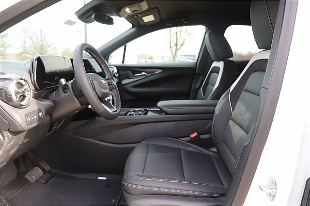 New 2025 Chevrolet Blazer EV LT AWD/4WD image 17