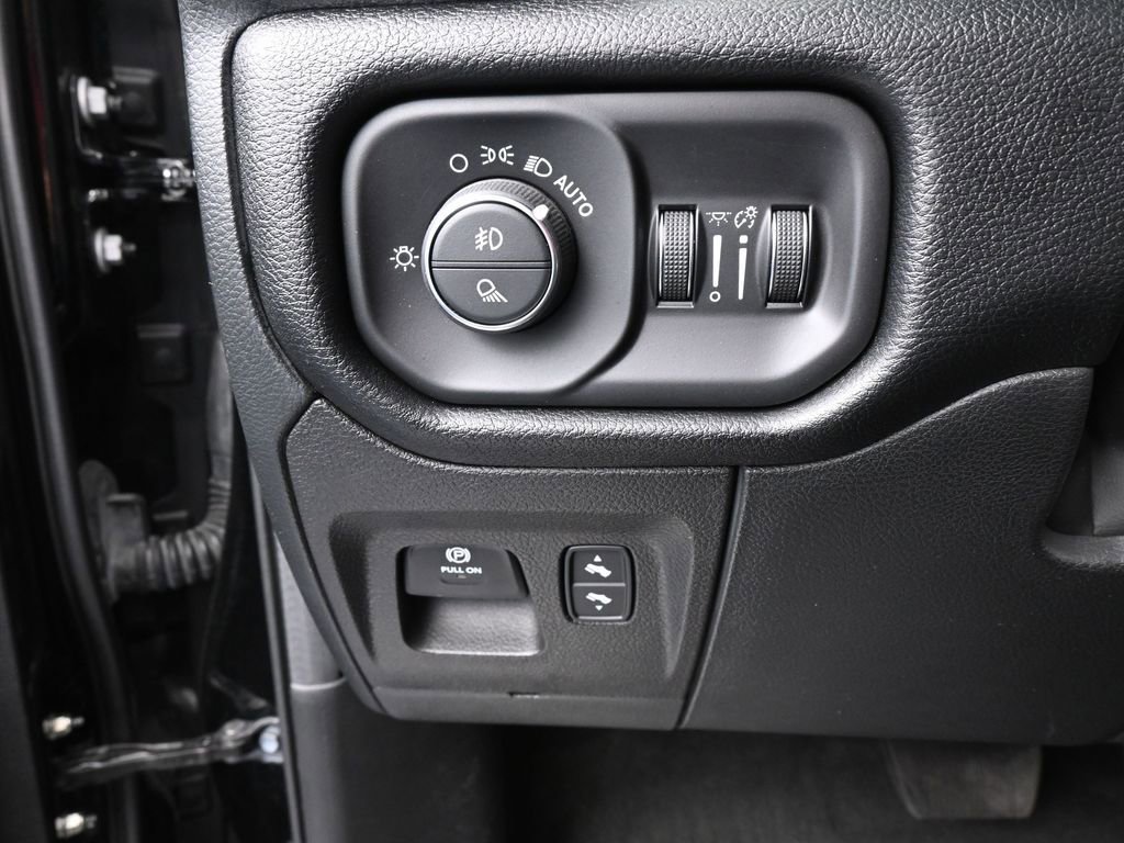 Used 2022 RAM 1500 Laramie image 36