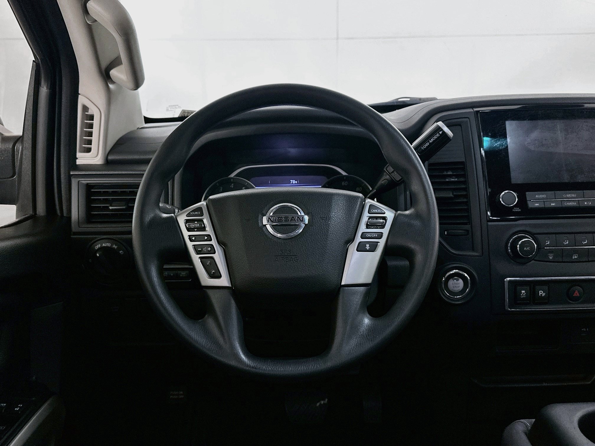 Used 2022 Nissan Titan SV w/ Accessory Utility Package RWD image 18