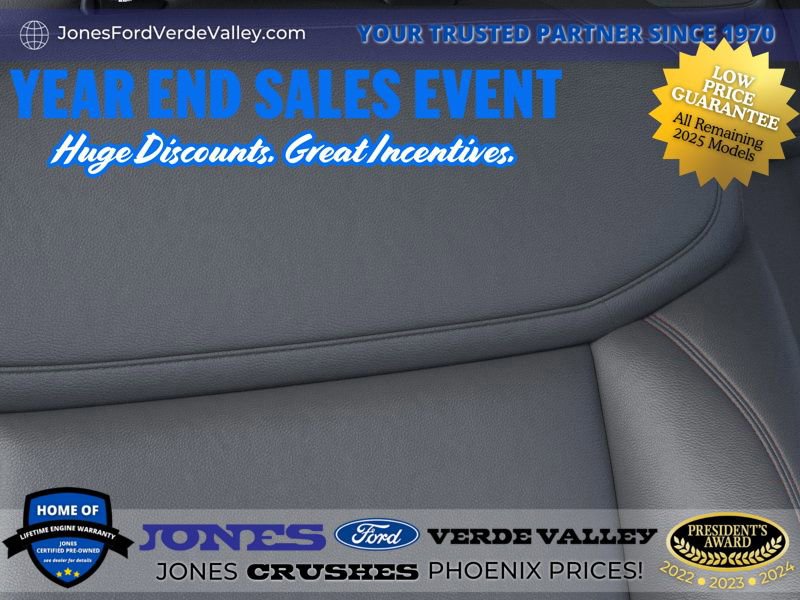 New 2025 Ford Expedition Active image 17