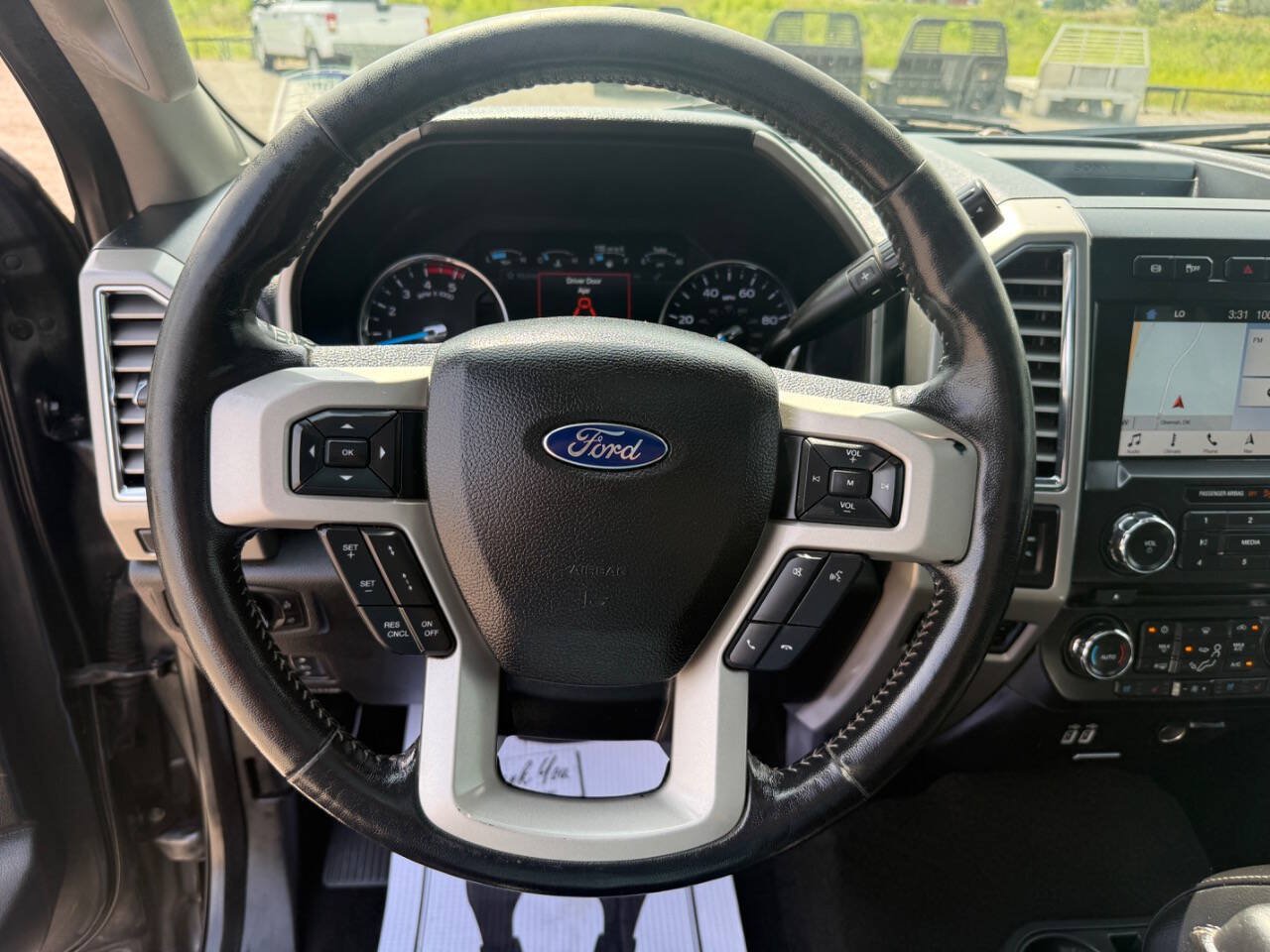 Used 2017 Ford F250 Lariat w/ Lariat Ultimate Package AWD/4WD image 32
