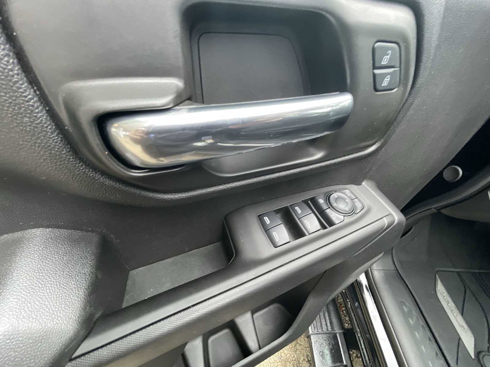 Certified 2025 Chevrolet Silverado 2500 Custom w/ Custom Value Package image 22