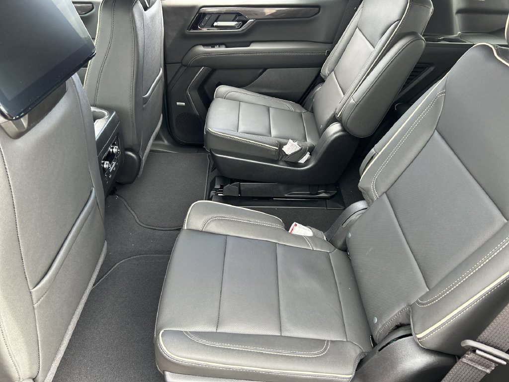 New 2026 GMC Yukon Elevation w/ Elevation Premium Package AWD/4WD image 26