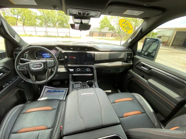 Used 2025 GMC Sierra 2500 AT4 w/ AT4 Premium Plus Package AWD/4WD image 15