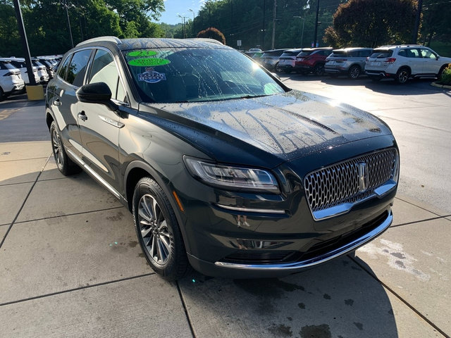 Used 2023 Lincoln Nautilus AWD w/ Premium Package image 9