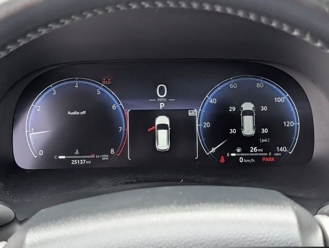 Used 2023 Toyota Highlander Limited image 22