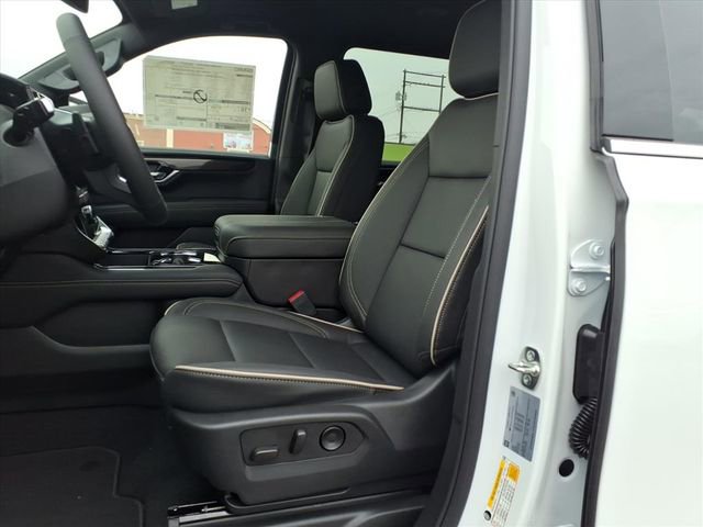 New 2026 GMC Yukon XL Elevation image 8