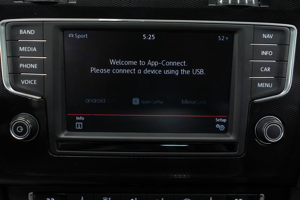 Used 2017 Volkswagen GTI Autobahn image 20