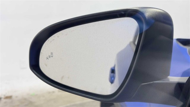 Used 2019 Toyota C-HR XLE image 11