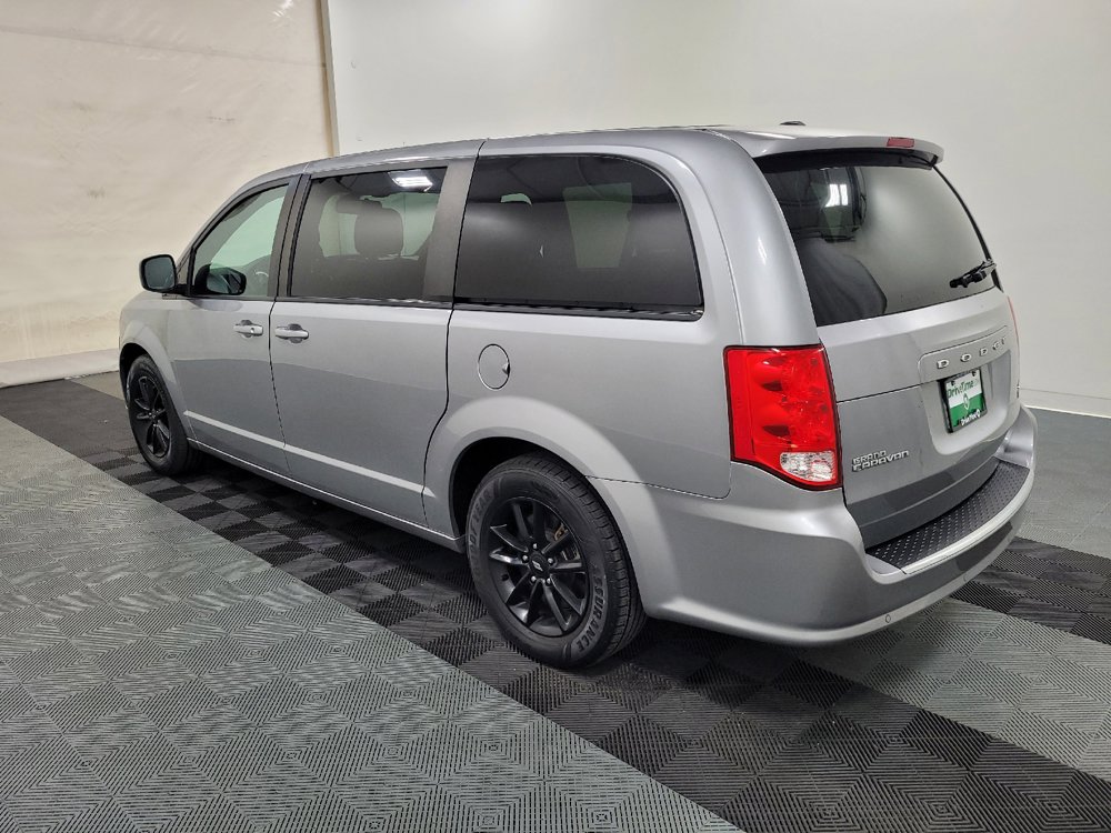 Used 2019 Dodge Grand Caravan GT w/ Safety Sphere Group FWD image 3