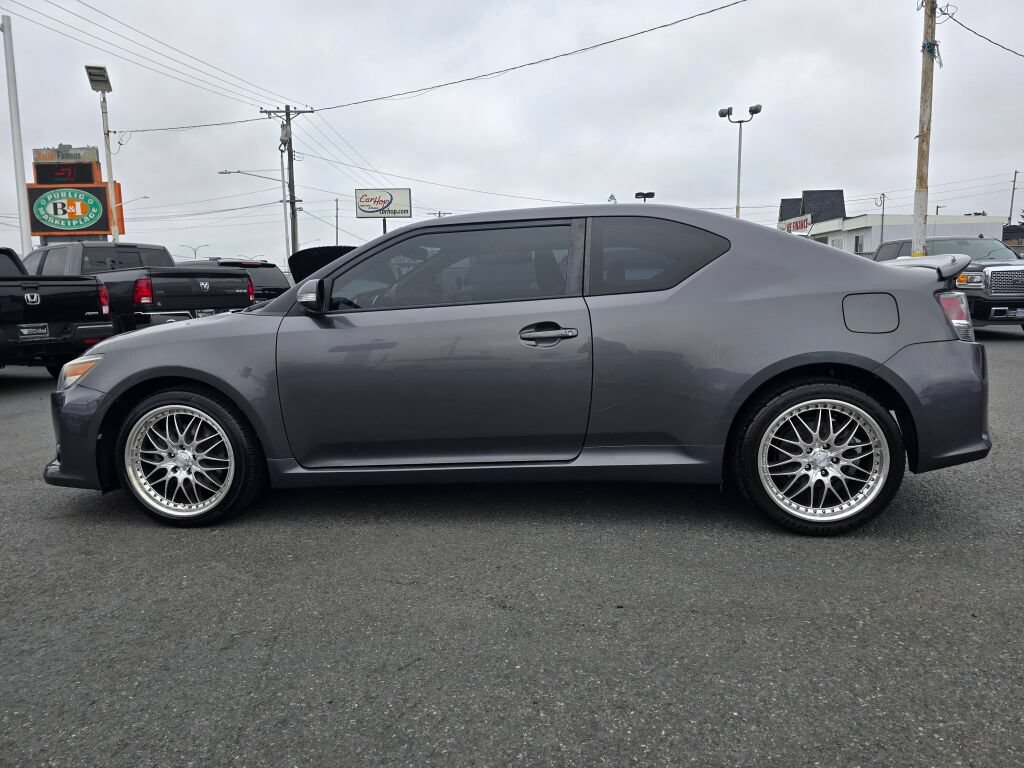 Used 2015 Scion tC FWD image 9