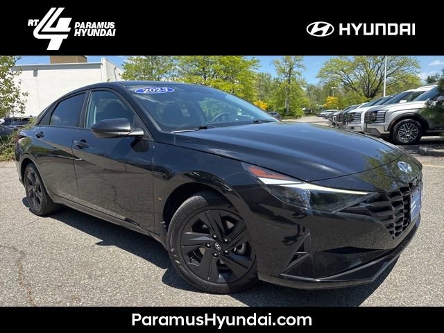 Certified 2023 Hyundai Elantra SEL FWD image 1