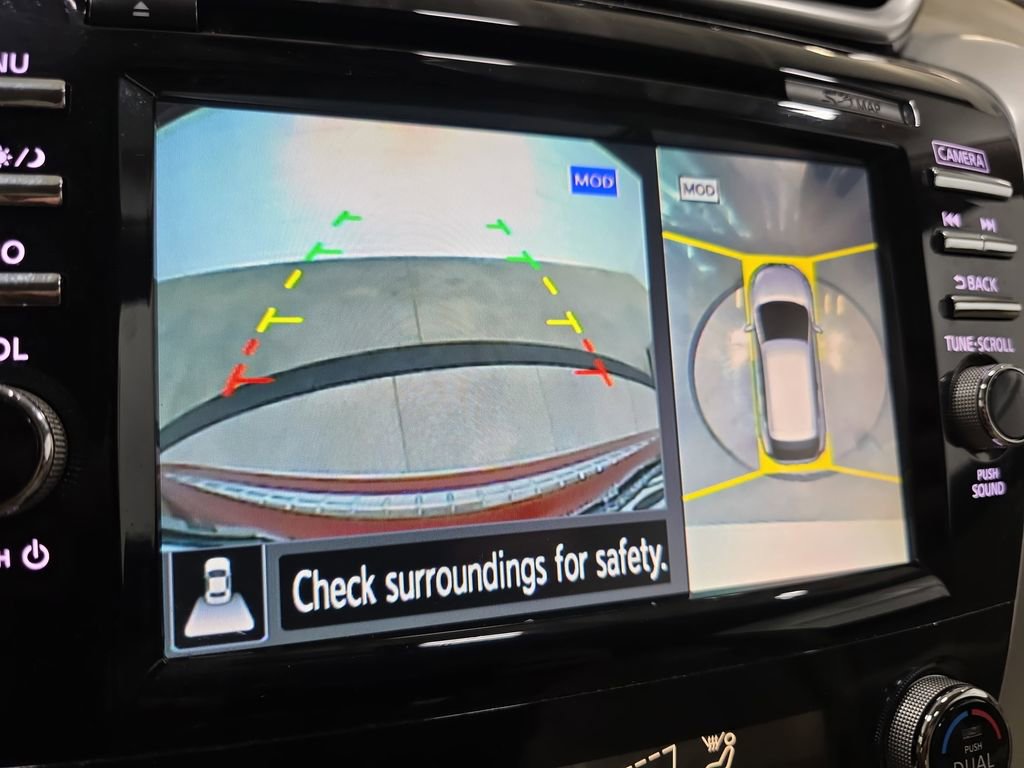 Used 2015 Nissan Murano Platinum w/ Platinum Technology Package AWD/4WD image 22