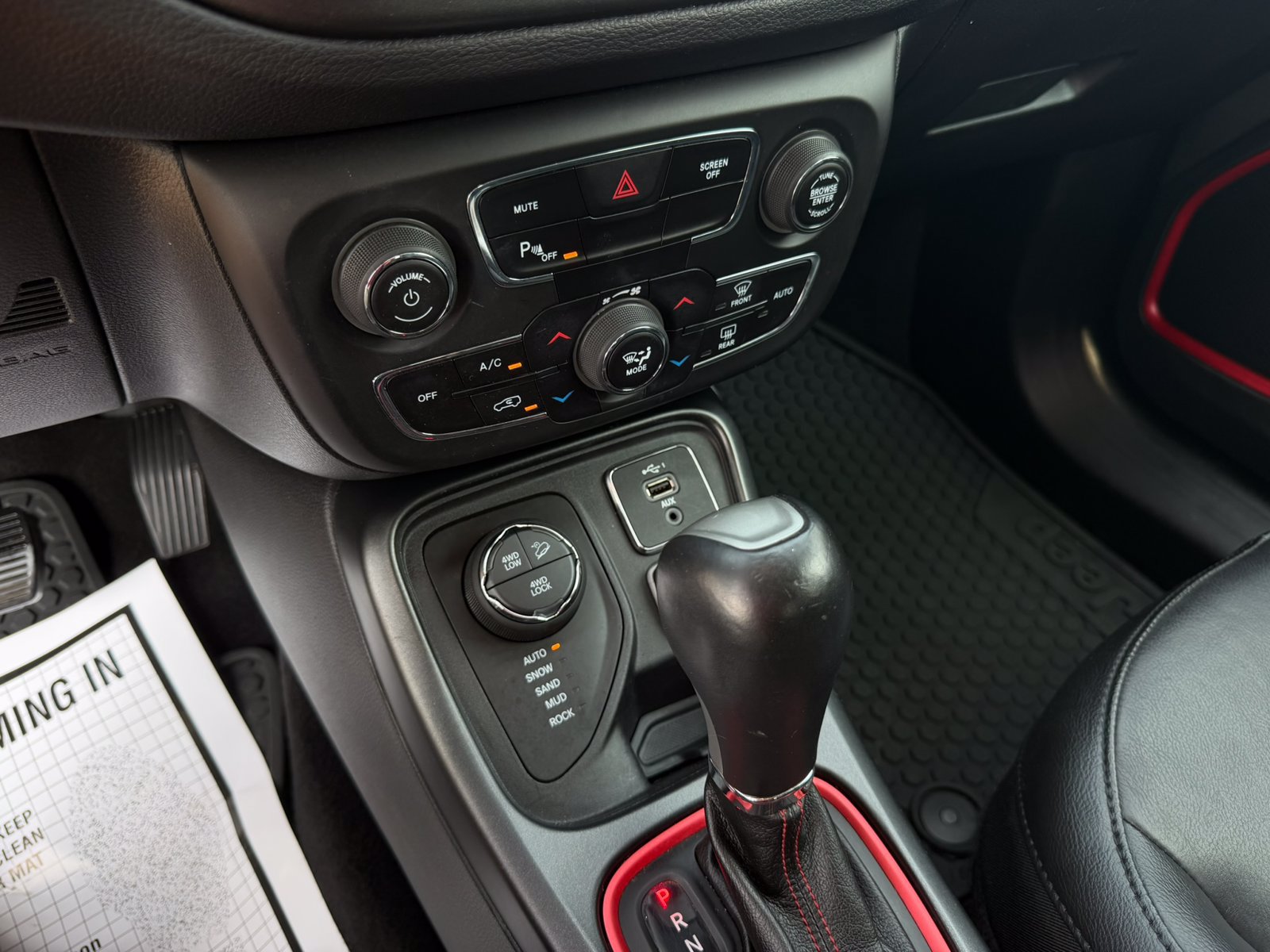 Used 2019 Jeep Compass Trailhawk w/ Safety & Security Group AWD/4WD image 17