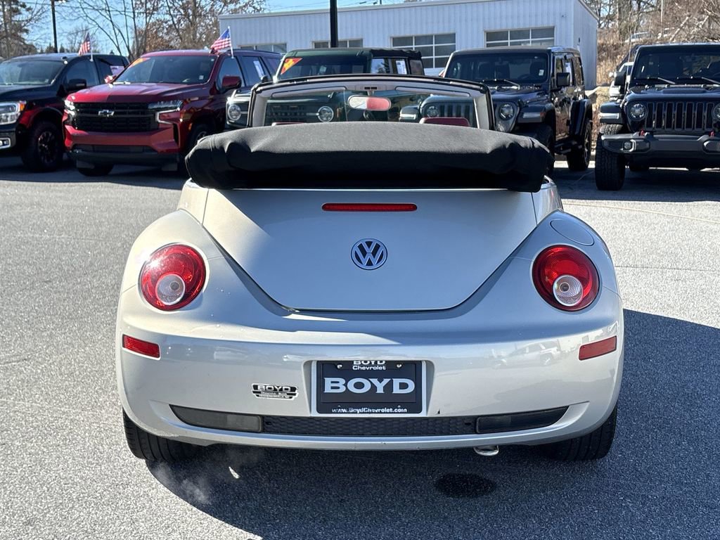 Used 2009 Volkswagen Beetle Blush image 8