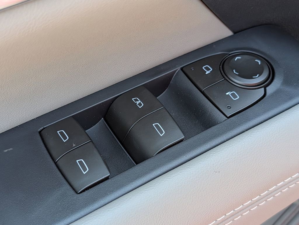New 2026 GMC Terrain Elevation w/ Elevation Premium Package AWD/4WD image 39
