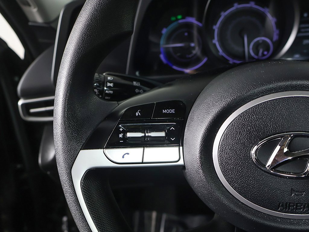 Used 2023 Hyundai Elantra Blue w/ Winter Weather Package image 38