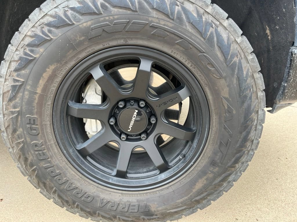Used 2024 Chevrolet Silverado 1500 LT Trail Boss w/ Convenience Package II AWD/4WD image 8
