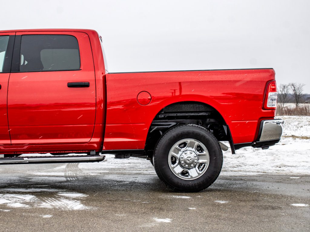 Used 2024 RAM 2500 Big Horn w/ Bed Utility Group image 39