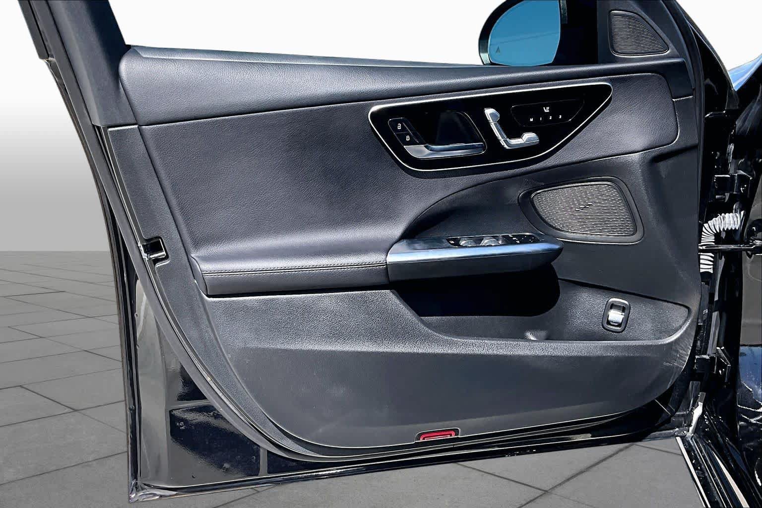Certified 2025 Mercedes-Benz C 300 Sedan image 19