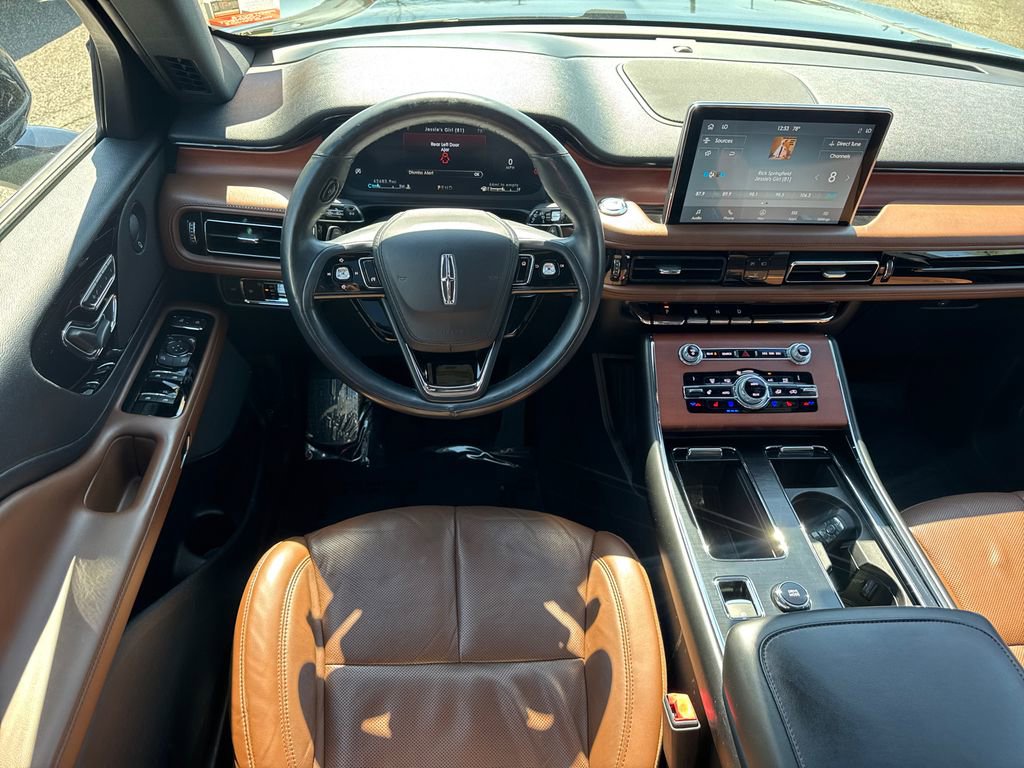 Used 2020 Lincoln Aviator Reserve w/ Elements Package Plus image 23