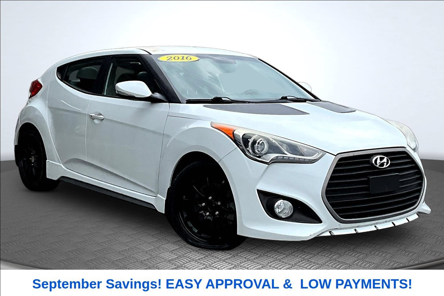 Used 2016 Hyundai Veloster Turbo FWD image 2