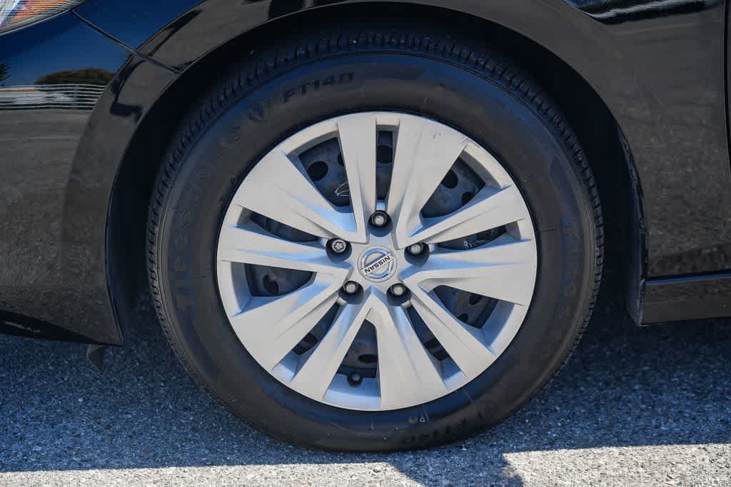 Used 2023 Nissan Sentra S FWD image 11