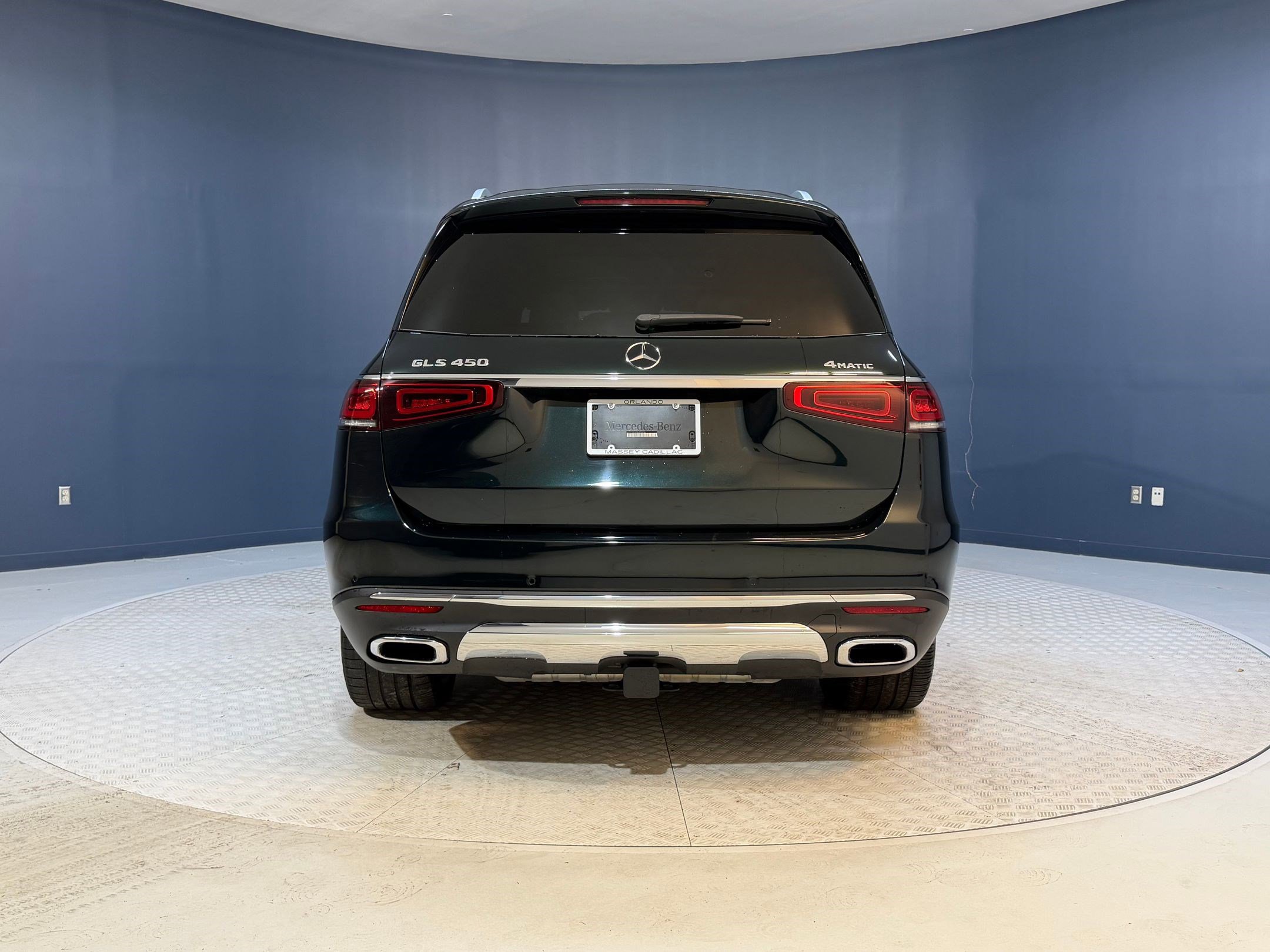 Used 2023 Mercedes-Benz GLS 450 4MATIC image 10