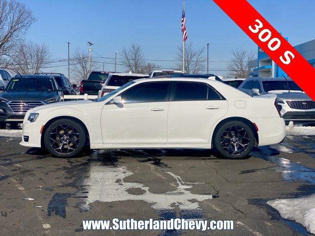 Used 2019 Chrysler 300 S w/ S Model Appearance Package image 4