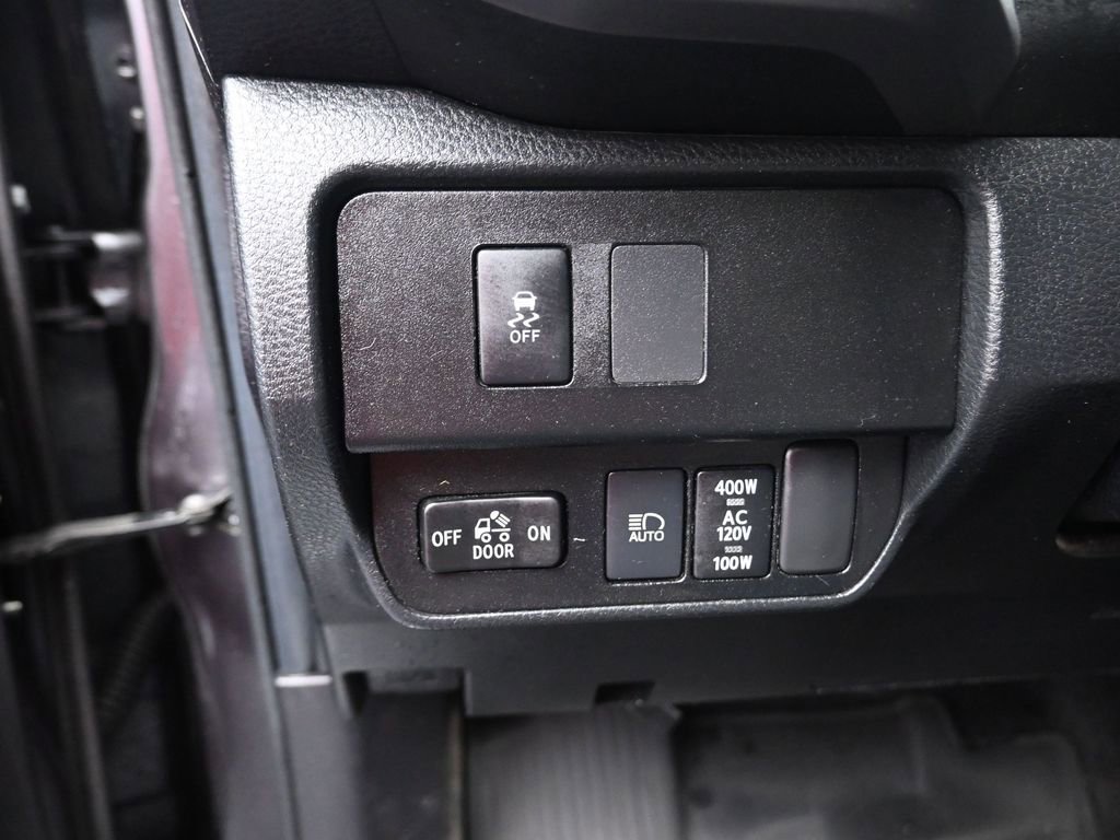 Used 2022 Toyota Tacoma TRD Off-Road image 6