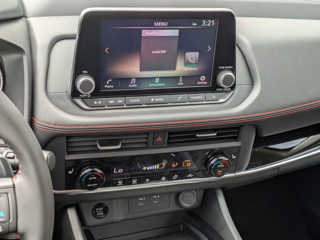 Certified 2025 Nissan Rogue SV AWD/4WD image 23