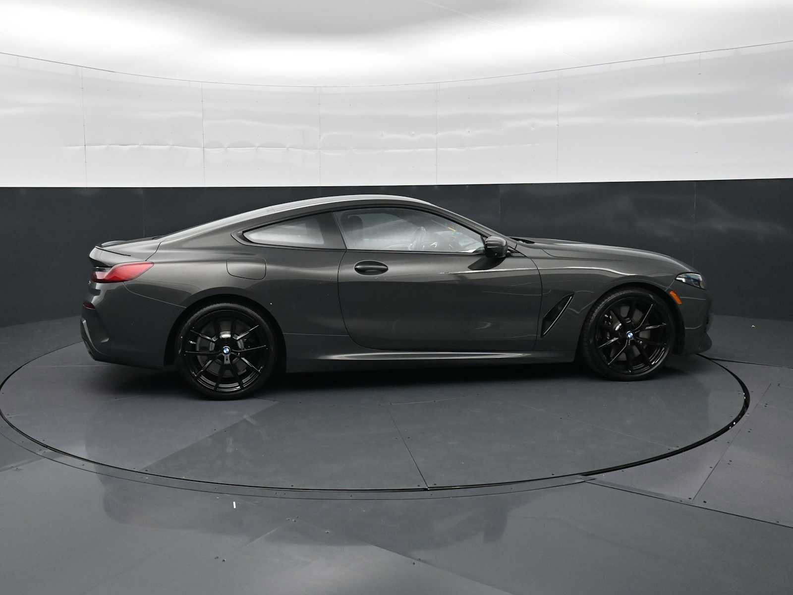 Used 2023 BMW 840i Coupe w/ M Sport Professional Package RWD image 4