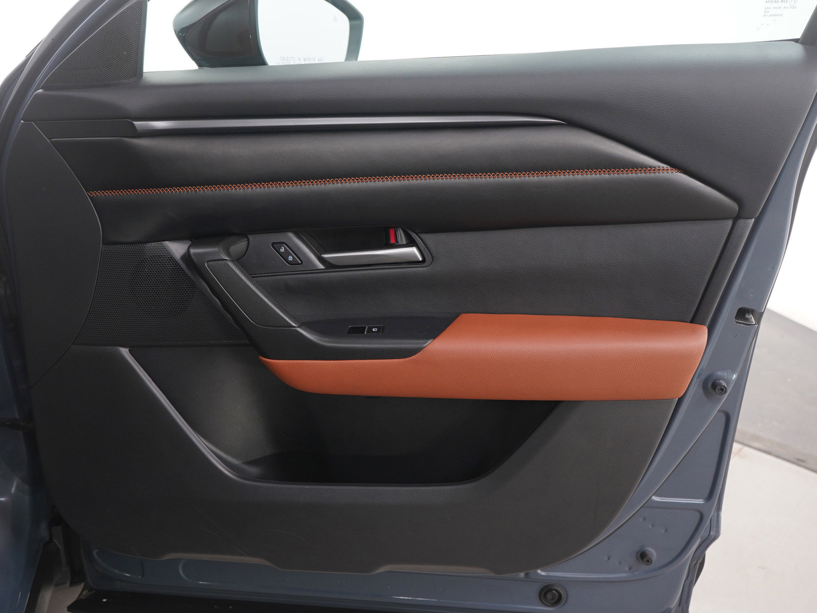 Used 2023 MAZDA CX-50 Meridian Edition w/ Cargo Package image 11