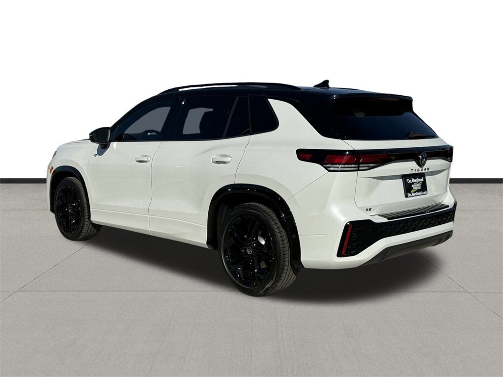 New 2026 Volkswagen Tiguan SE R-Line image 7