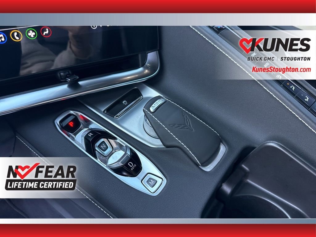Used 2021 Chevrolet Corvette Stingray Convertible w/ Z51 Performance Package RWD image 33