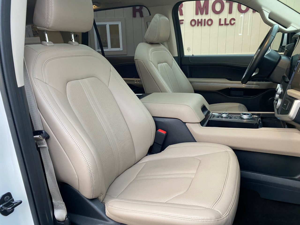 Used 2022 Ford Expedition Max Limited image 35