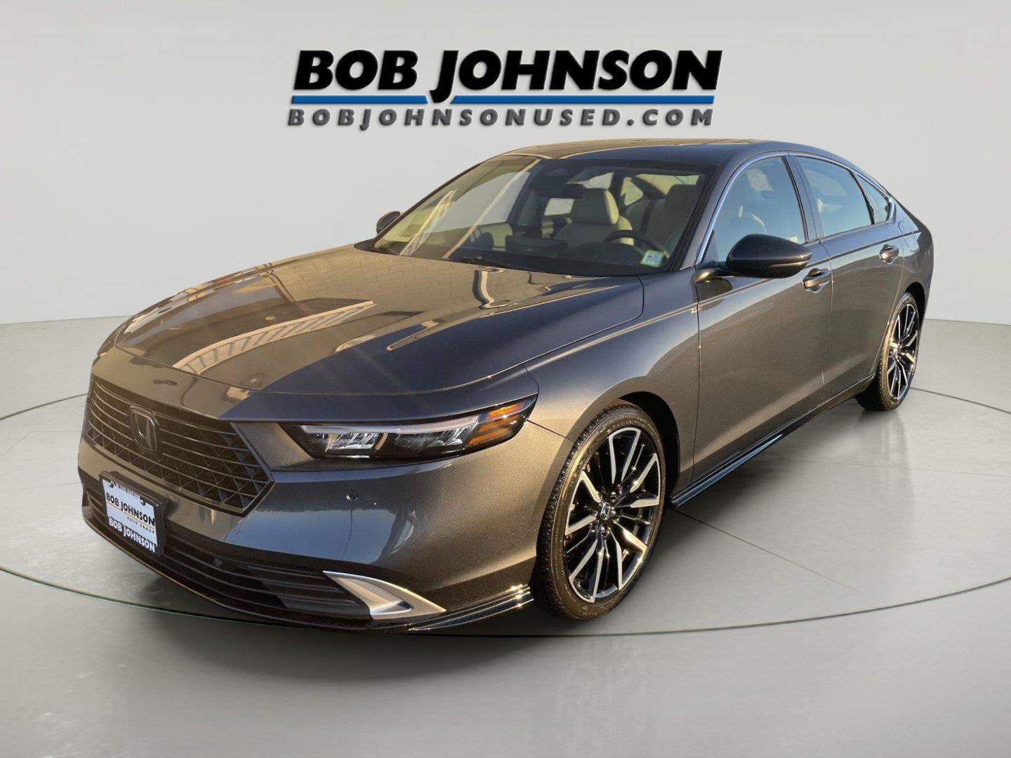 Used 2023 Honda Accord Touring image 3