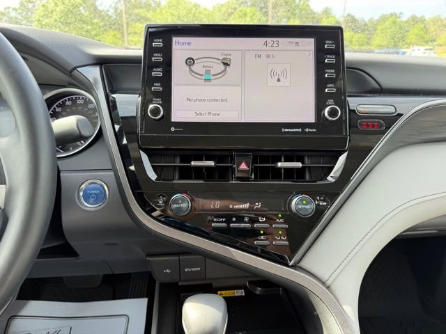 Used 2022 Toyota Camry XLE image 18