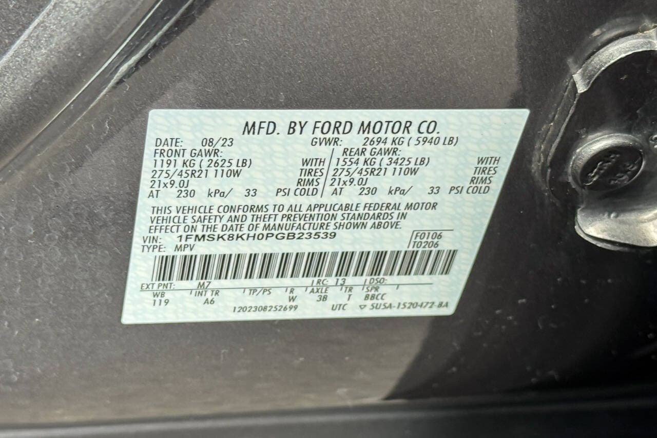 Used 2023 Ford Explorer ST-Line w/ Class IV Trailer Tow Package AWD/4WD image 25