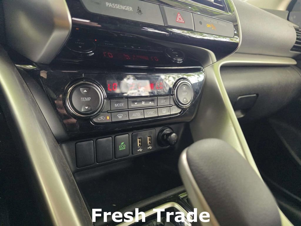 Used 2025 Mitsubishi Eclipse Cross Black Edition image 15