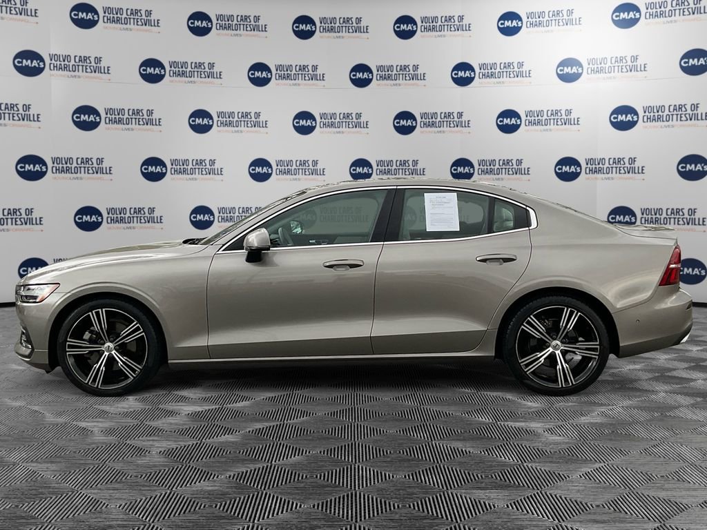 Used 2020 Volvo S60 T5 Inscription image 2