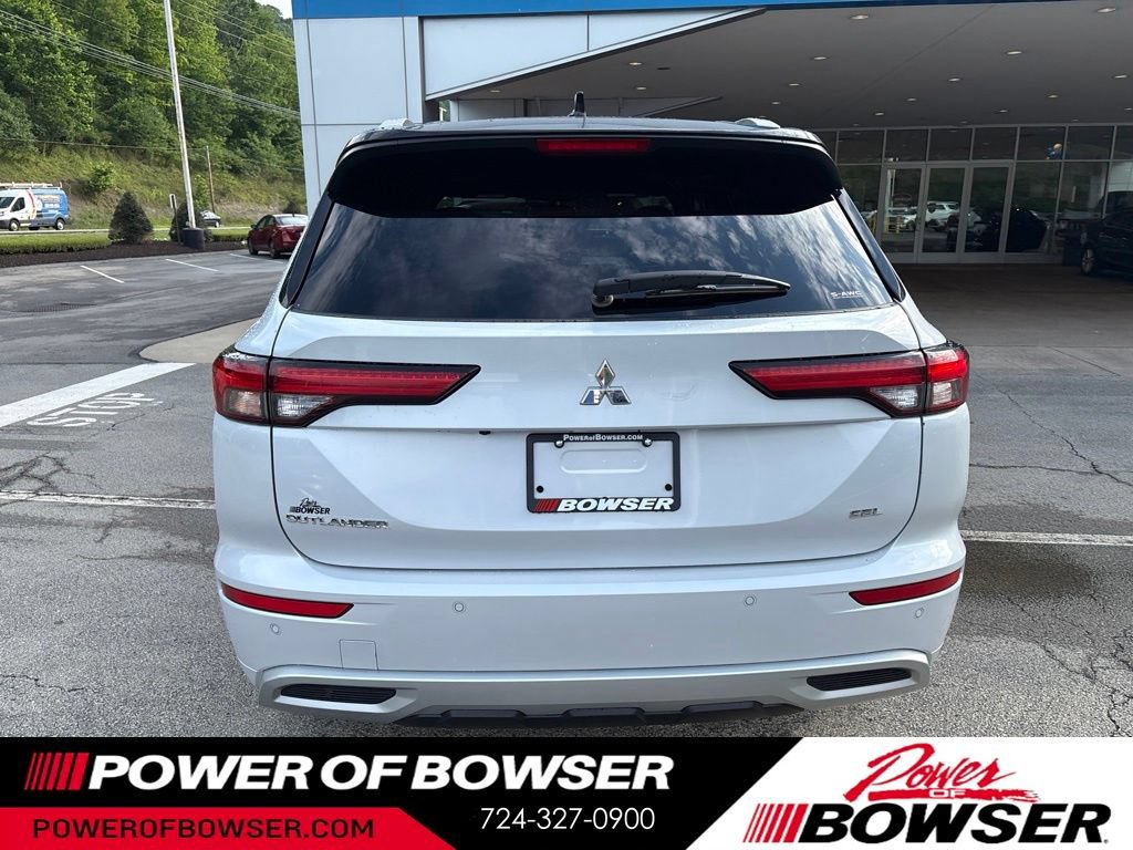 Used 2024 Mitsubishi Outlander SEL AWD/4WD image 4
