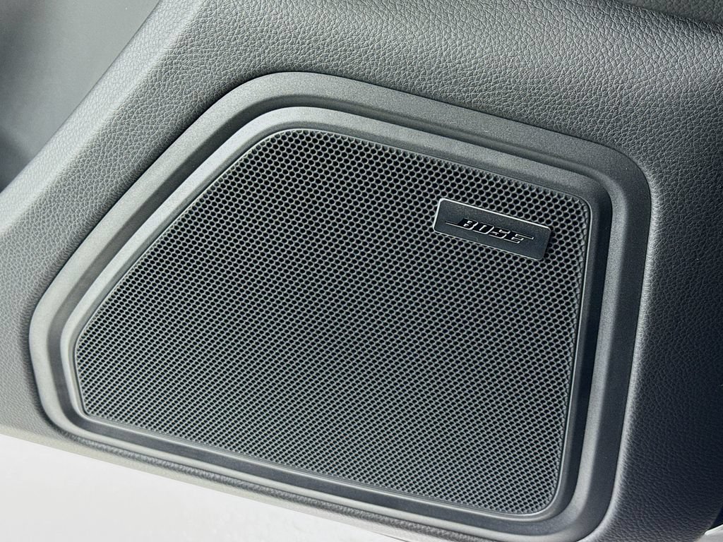 New 2026 Porsche Macan AWD/4WD image 12