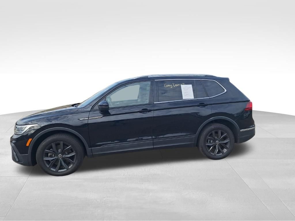 Used 2024 Volkswagen Tiguan SE AWD/4WD image 15