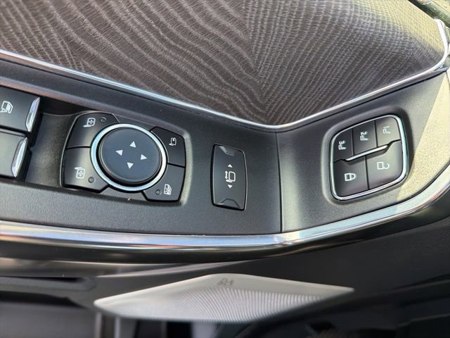 Used 2025 Ford F350 Platinum w/ FX4 Off-Road Package image 20