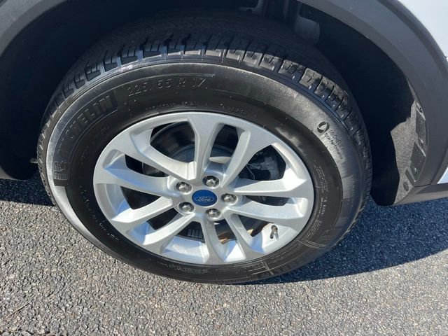 Used 2020 Ford Escape SE image 26