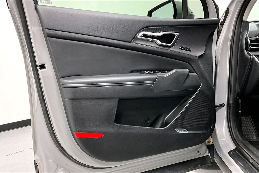 Used 2023 Kia Sportage SX FWD image 22
