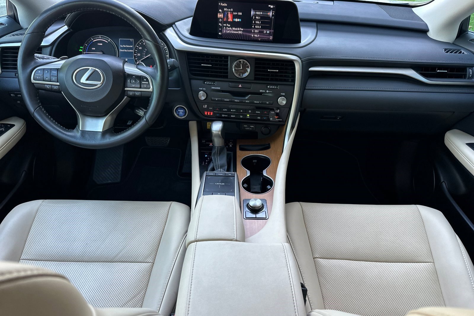 Certified 2022 Lexus RX 450h AWD w/ Premium Package image 17